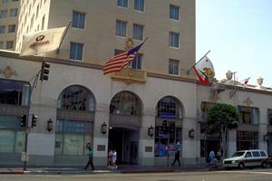 名古屋駅周辺で快適に宿泊できる東横INN名古屋駅桜通口本館の魅力と詳細情報